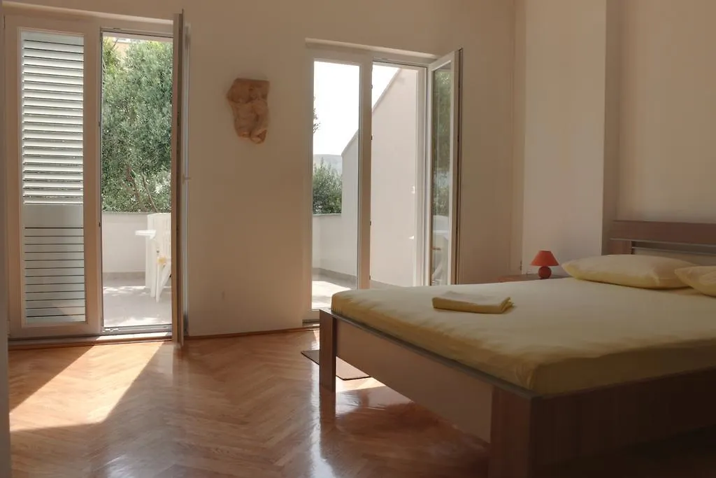 Petros Apartments Pag 파그 크로아티아